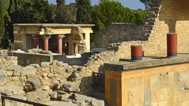 Old walls of Knossos near Heraklion. The ruins of the Minoan palaces Knossos is the largest archaeological site of all the paleces in Mediterranean island of Crete, UNESCO tentative list, Greece