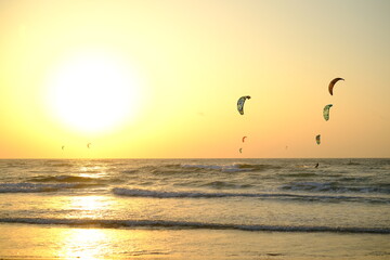kite surfing