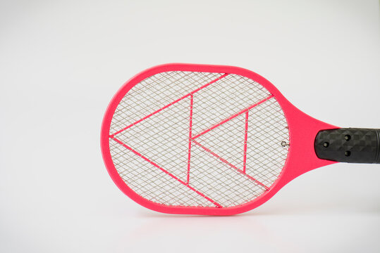 Raqueta el&eacute;ctrica mata moscas y mosquitos