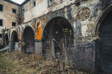 Fototapeta na wymiar Abandoned building in Truskavets, a former Polish sanatorium for officers.
