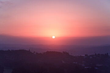 Fototapeta premium Sunrise over Mountains in Los Angeles