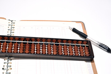 そろばん・帳簿
