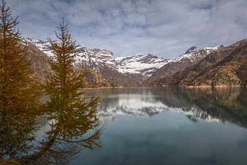 Fototapeta na wymiar Barrage d'Emosson, Valais, Suisse