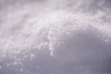 雪の結晶　雪山の雪の写真
