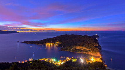 Palmaria, isola Palmaria, Tino e Tinetto all'alba 