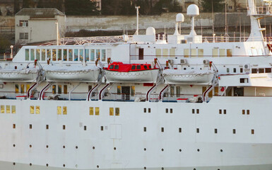 Naklejka premium Modern cruise ship