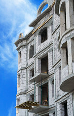 Obraz premium building under construction against sky