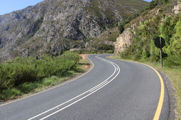 road to the mountains