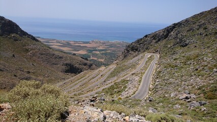 crete kallikr&aacute;tis canyon hiking