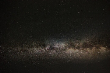 Sternenhimmel bei nacht in der natur