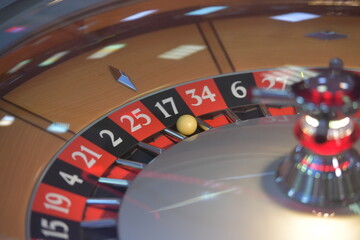Obraz premium Roulette in a casino. Photo inside.