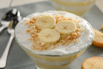 Closeup on banana cream pudding. Banana slices and cookie crumbs