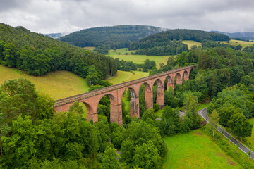 Fototapeta na wymiar Himbächel Viadukt im Odenwald