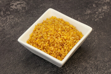 Vegetarian cuisine - dry bulgur for cooking