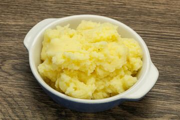Mashed potato in the bowl