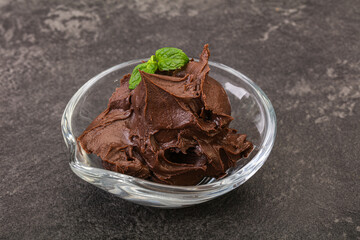 Chocolate spread with nazelnut