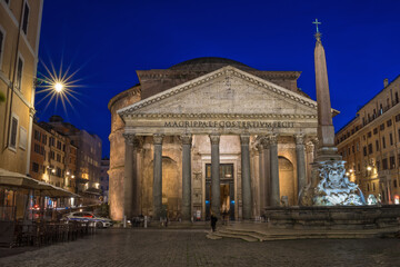 Fototapeta na wymiar Pantheon in Rom, Italien