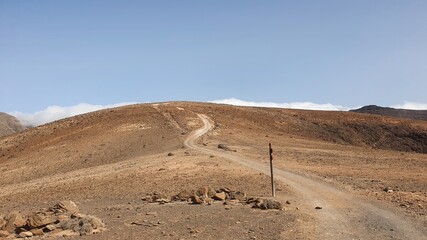 fuerteventura dessert climate Pico de la Zara hikking