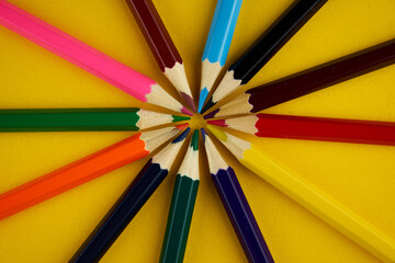 Naklejka premium A set of colors pencils