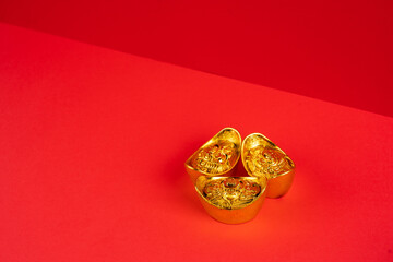 Chinese gold ingot with ged background
