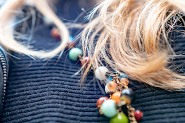 mujer, collar, pelo rubio, primavera, perlas, verde, cabello, vacaciones, bisuteria, joyeria,...