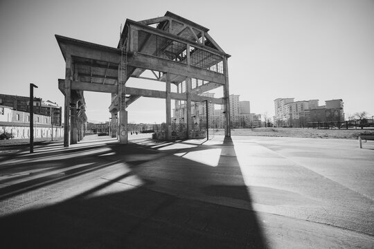 Archeologia Industriale, fabbriche abbondonate  Torino parco Docks Dora