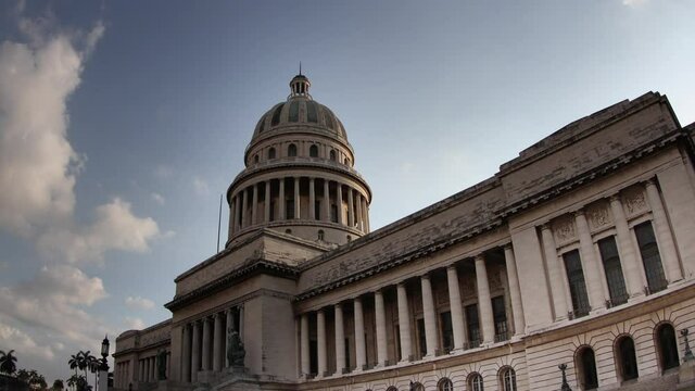Loopable timelapse of the capitolio building in havana cuba