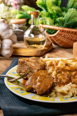 Delicious pork ribs stewed in gravy.