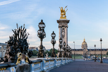 Fototapeta na wymiar Alexander III Bridge in Paris