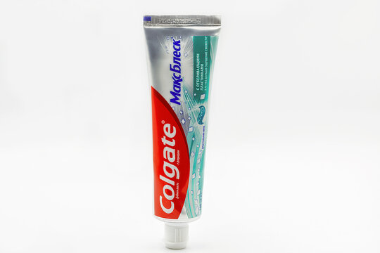 Colgate Max White fluoride toothpaste tube closeup