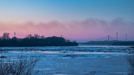 Obraz premium sunset over the Vistula River in the city of Plock