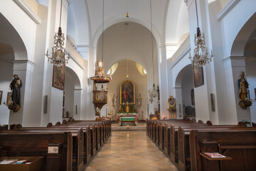 Fototapeta na wymiar VIENNA, AUSTIRA - OCTOBER 22, 2020: The nave of St. Peter and Paul church.