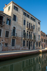 discovery of the city of Venice and its small canals and romantic alleys