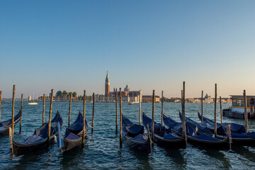 Fototapeta premium discovery of the city of Venice and its small canals and romantic alleys