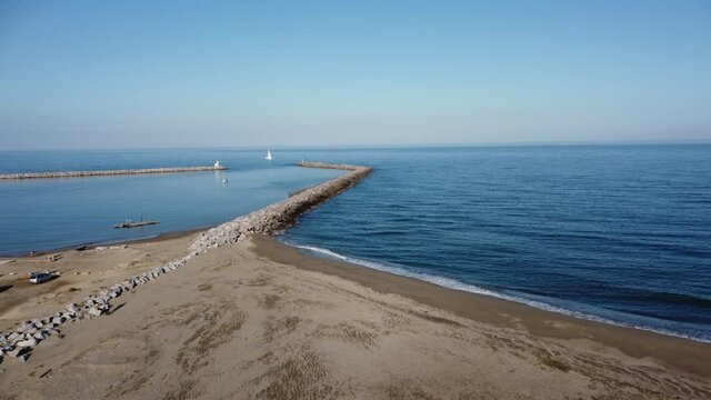 Port Leucate, sortie du port
