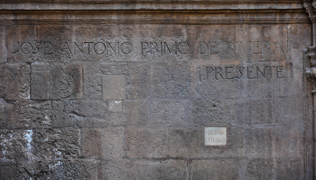 In memory of Jos&eacute; Antonio Primo de Rivera over the wall of Murcia Cathedral, Spain