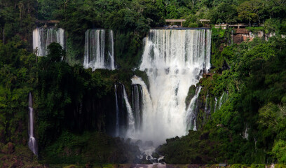 Fototapeta na wymiar Iguazu Wasserfälle 