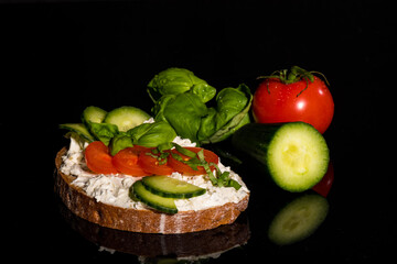 take a short break in between meals