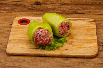 Raw stuffed bell pepper with meat