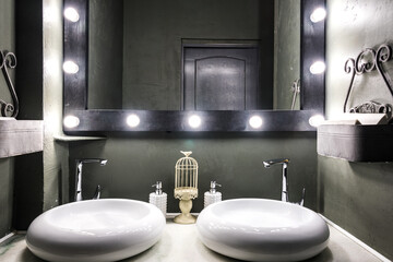 Washbasins with mirror in the bathroom