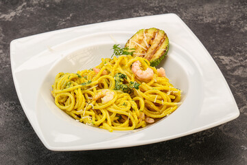 Pasta with prawn and zucchini