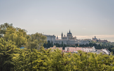 Fototapeta na wymiar Madrid, Spain skyline at Santa Maria la Real de La Almudena Cathedral and the Royal Palace.