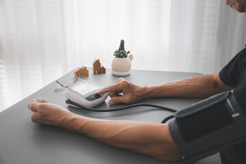 Fototapeta premium self blood pressure and heart rate measurement