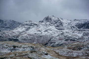 Fototapeta na wymiar Fells around the Langdale Valley, Cumbria with winter snow