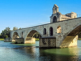 Fototapeta na wymiar The Saint-Benezet bridge over the Rhone river in Avignon