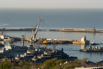 Obraz premium cranes in port