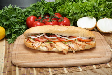 Ekmek arası tavuk döner, tavuk döner sandviç, tavuk döner, chicken donner sandwich, chicken donner