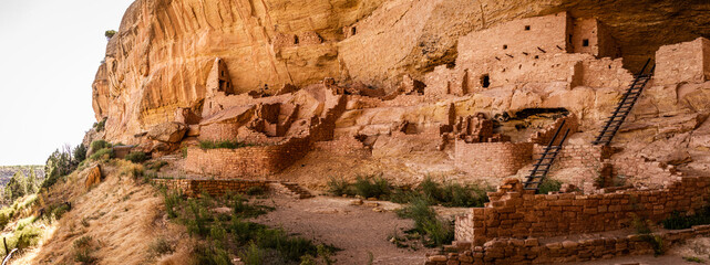 Panorama shot of ruins of old historic clay town in mesa verde national park in america at sunny day
