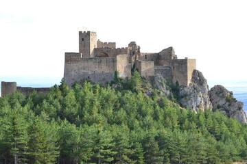 Paisaje con Castillo de Loarre en Huesca, Aragón en España