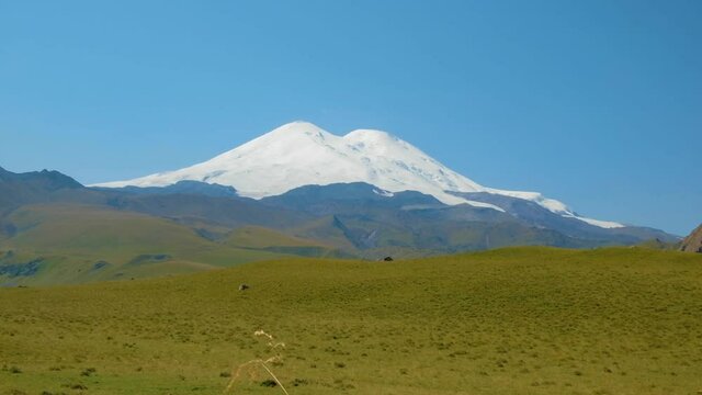 Elbrus volcano close-up, approximation